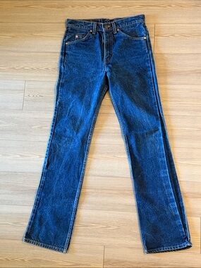 Vintage Levi’s Classic Dark Blue Jeans